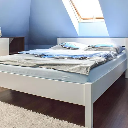5 Bedroom Beautiful In Nyaraló Mścice