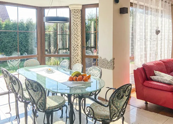 Lovely In With Kitchen Mścice